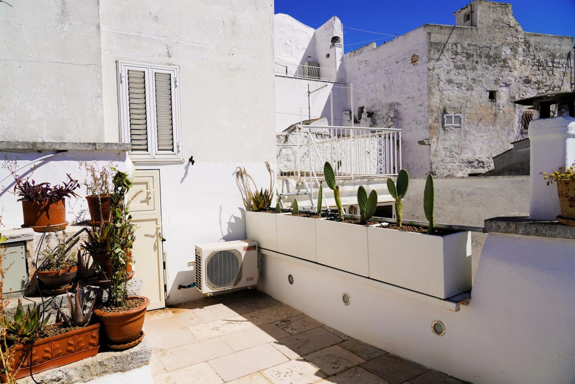 Dimora Lo Scrigno - Una Perla Nel Cuore Di Ostuni Exterior foto