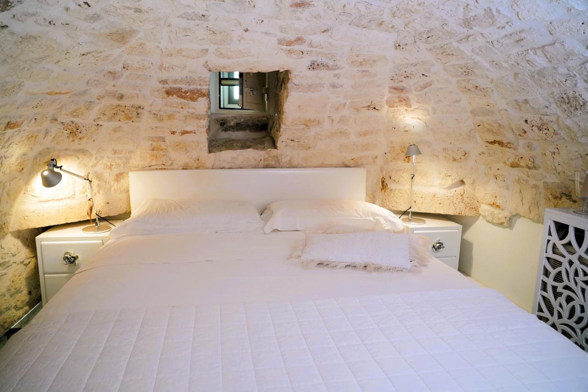 Dimora Lo Scrigno - Una Perla Nel Cuore Di Ostuni Exterior foto