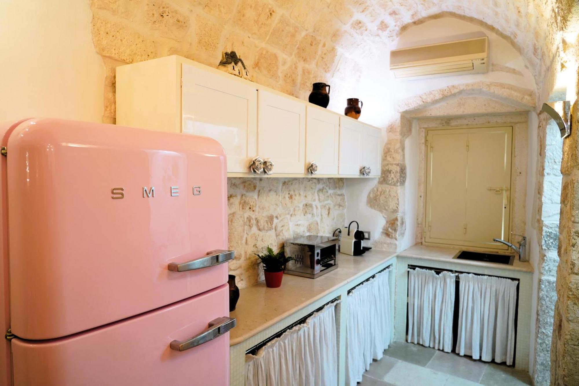 Dimora Lo Scrigno - Una Perla Nel Cuore Di Ostuni Exterior foto